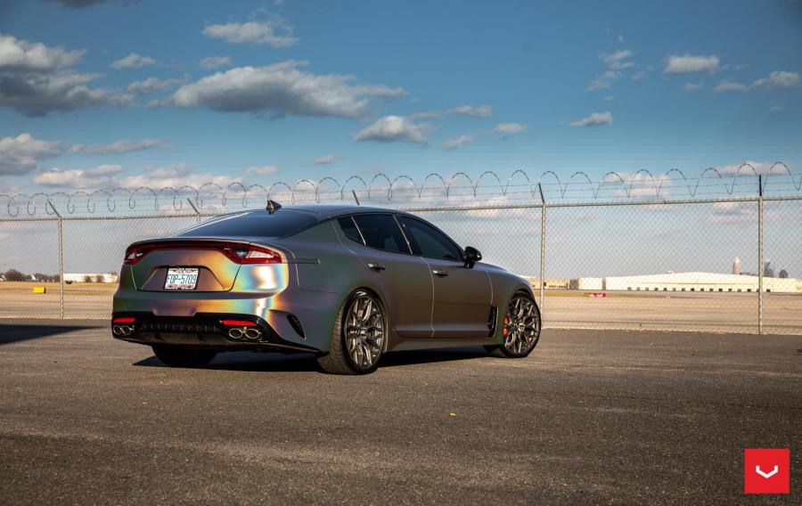  Kia Stinger GT on Vossen Wheels (HF-2) 2019 года  (фото 11 из 26)